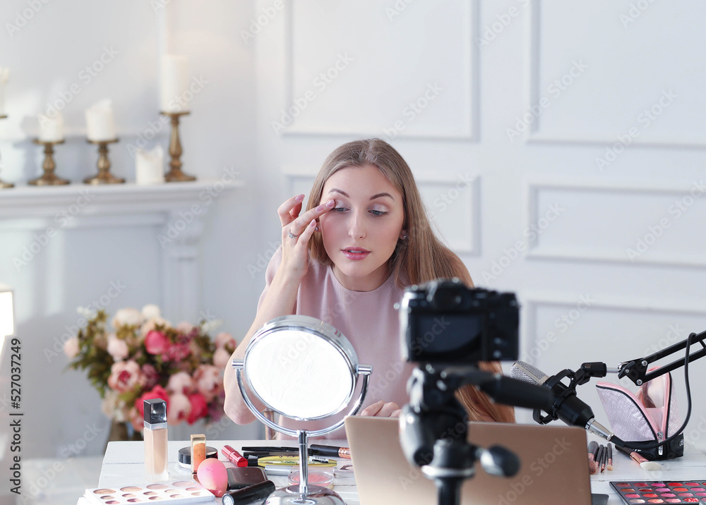 Beauty Influencer at Work: Makeup Blogger Creating a Glamorous Look for Her Audience Beauty Influencer at Work: Makeup Blogger Creating a Glamorous Look for Her Audience