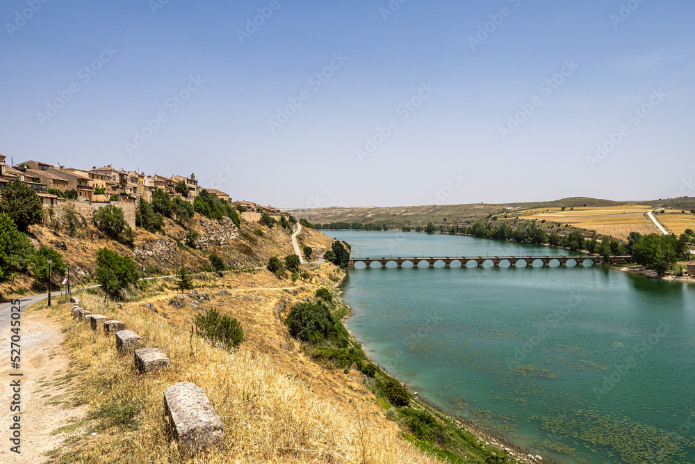 Obraz premium Bridge over the Linares del Arroyo reservoir. Maderuelo. Segovia. Spain. Europe.