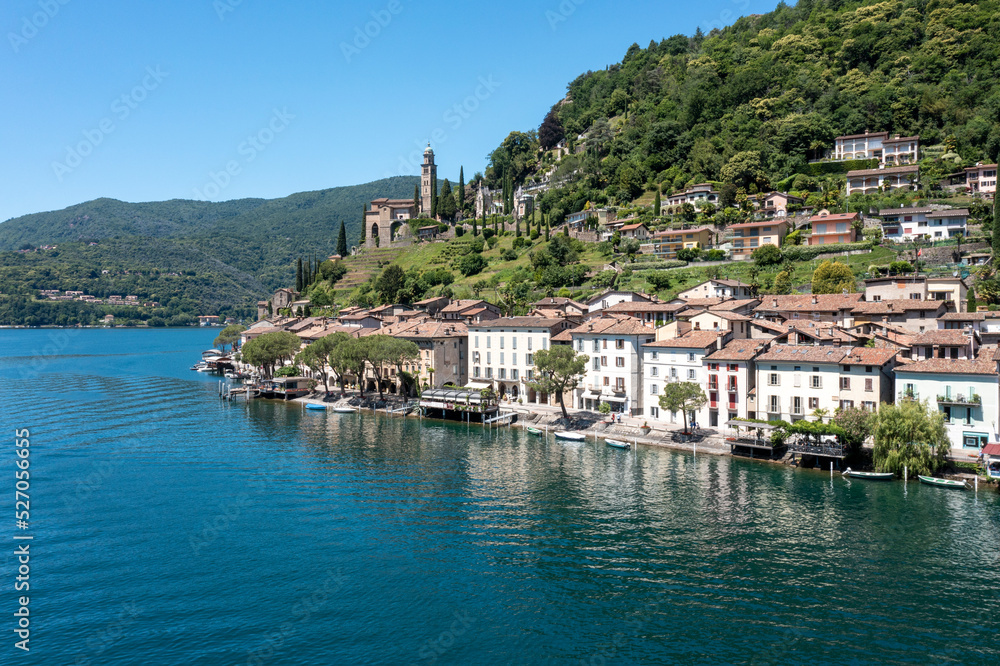 Φωτογραφία Top view of the Swiss village of Gandria