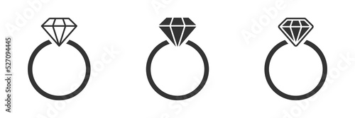 Diamond engagement ring icon. Ring diamond icon. Vector illustration.