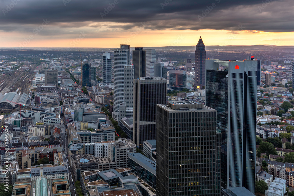 Fototapeta premium Frankfurt Maintower