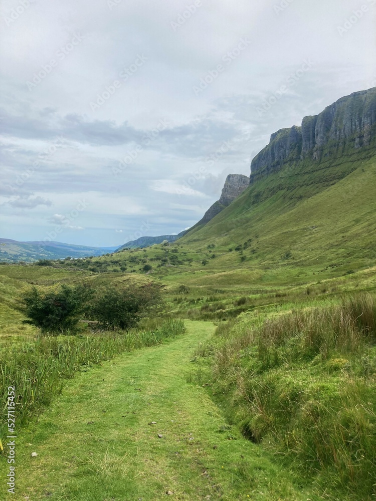 Fototapeta premium Path to Eagles rock, co Leitrim Ireland
