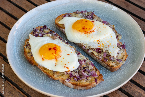 Wallpaper Mural Eggs Kejriwal served on a plate Torontodigital.ca