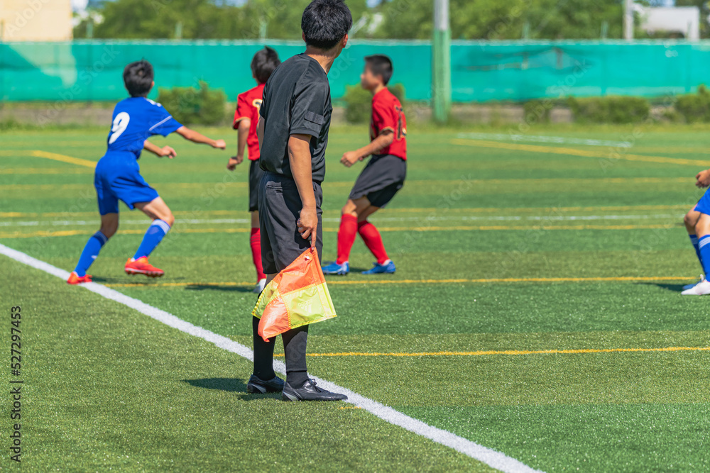 Obraz premium 少年サッカー試合風景