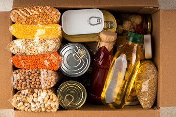 Survival set of nonperishable foods in carton box