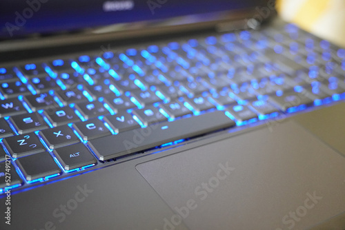 ノートパソコン/ラップトップ/PC