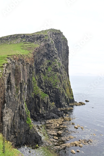 Neist Point Leuchtturm auf der Isle of Skye, Schottland mit Steilklippen 