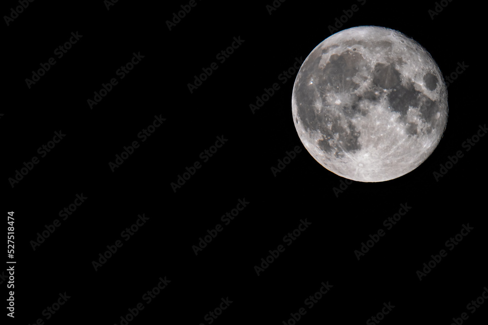 Fototapeta premium Vollmond im August 2022.