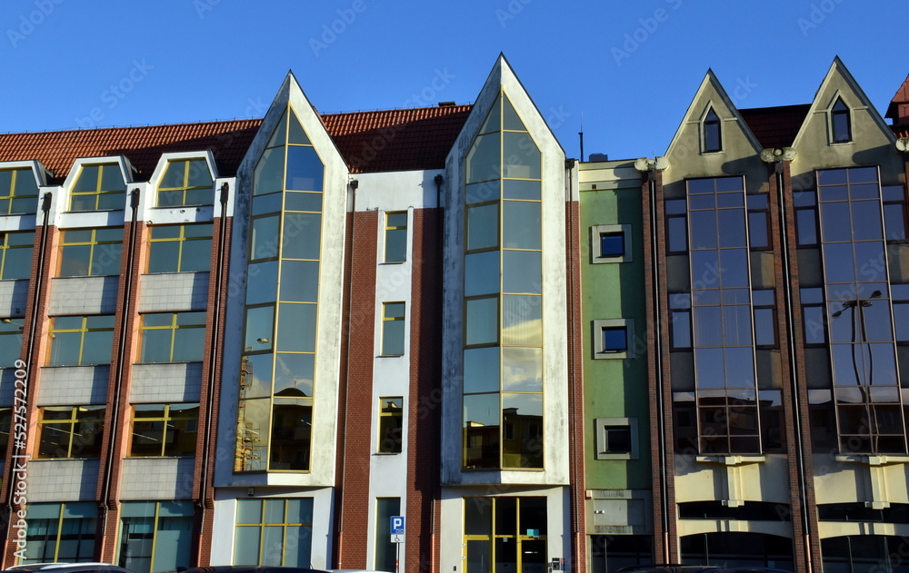 Bunte moderne Fassaden in Danzig