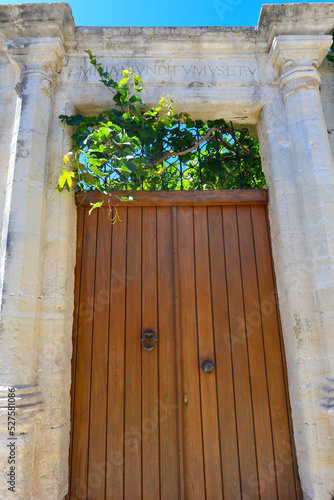 Venezianisches Portal im Bergdorf Argyroupoli (Rethymno), Kreta