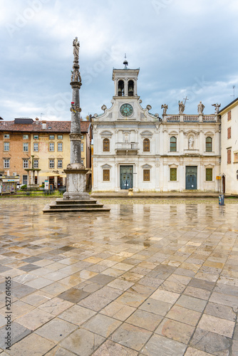 Piazza Giacomo Matteott in Udine photo