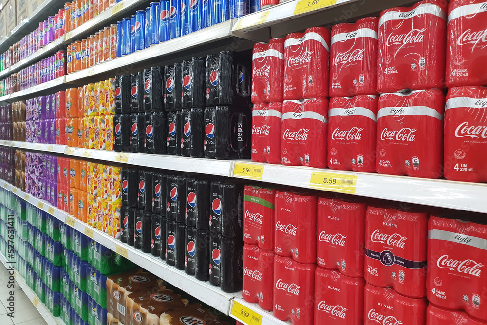 Stockfoto PENANG, MALAYSIA JULY 11, 2019 Row of various brand