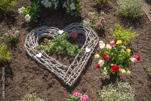 friedhof  grabdekoration