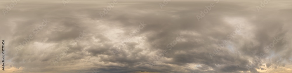 Obraz premium Sky panorama before rain with heavy Cumulonimbus clouds. Hdr seamless spherical equirectangular 360 panorama. Sky dome or zenith for 3D visualization and sky replacement for aerial drone 360 panoramas