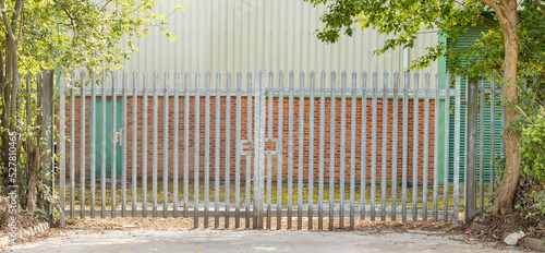 Quadro su tela security fence constructed out of strong palisade fencing