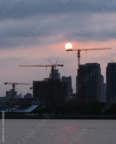 Wallpaper Mural sunset over the city Torontodigital.ca