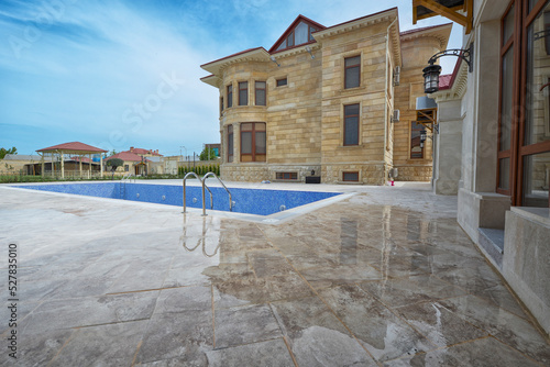 house villa  a large courtyard garden and a large swimming pool coziness and comfort summer season Baku Bilgah village near the sea