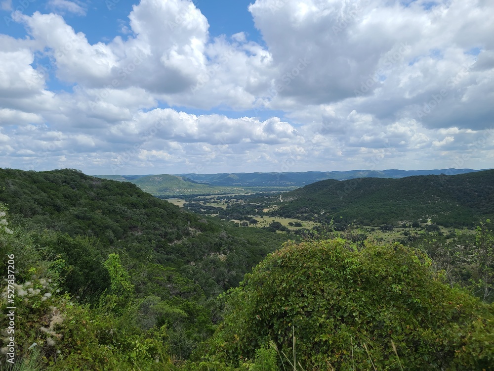 Fototapeta premium view of the mountains