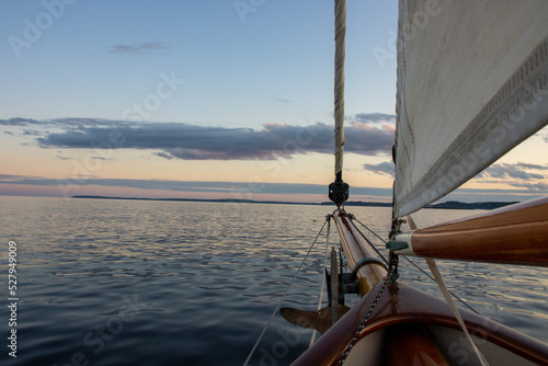 Fototapeta Naklejka Na Ścianę i Meble -  sailing in the sea