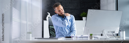 Slika na platnu Posture Fatigue Shoulder Pain. Mature Man