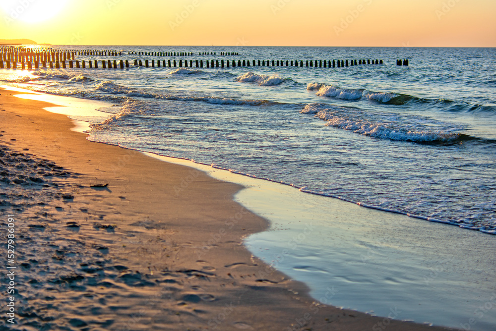 Polish beach on the Baltic Sea. - obrazy, fototapety, plakaty 