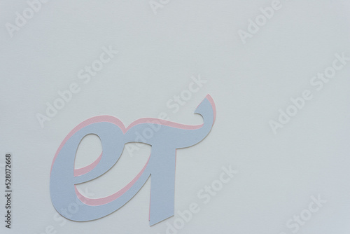 logogram et isolated on blank paper photo