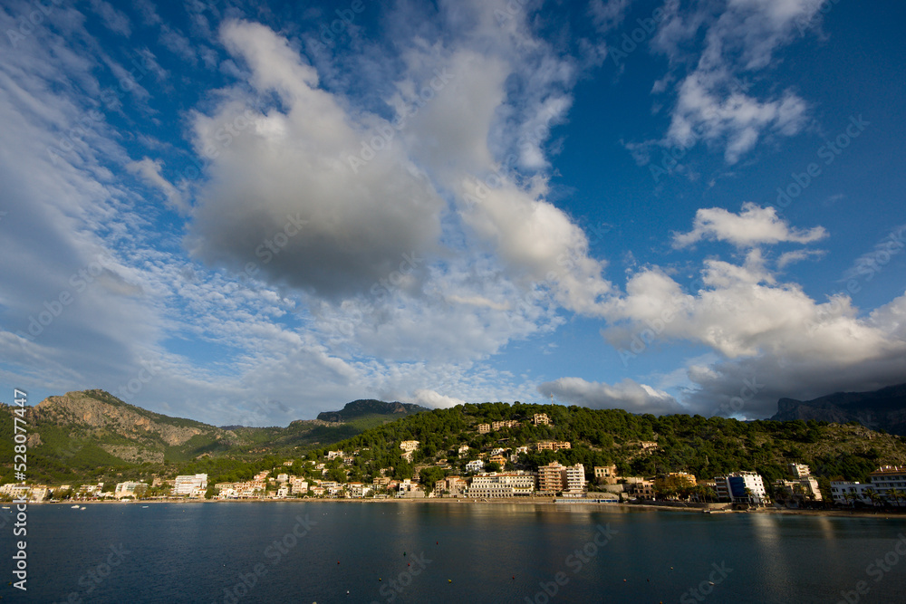 Puerto de Soller.Sierra de Tramuntana.Mallorca.Baleares.España.