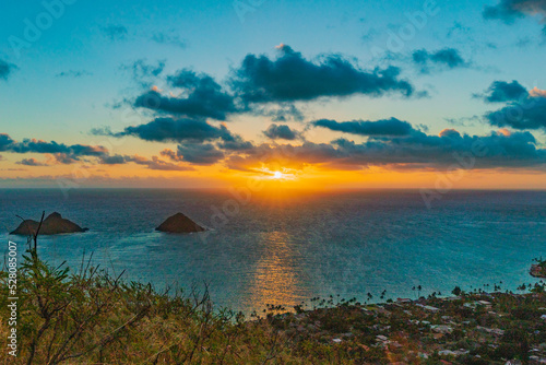 Lanikai Pillbox Sunrise Hike 