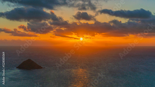 Tableau sur toile Lanikai Pillbox Sunrise Hike