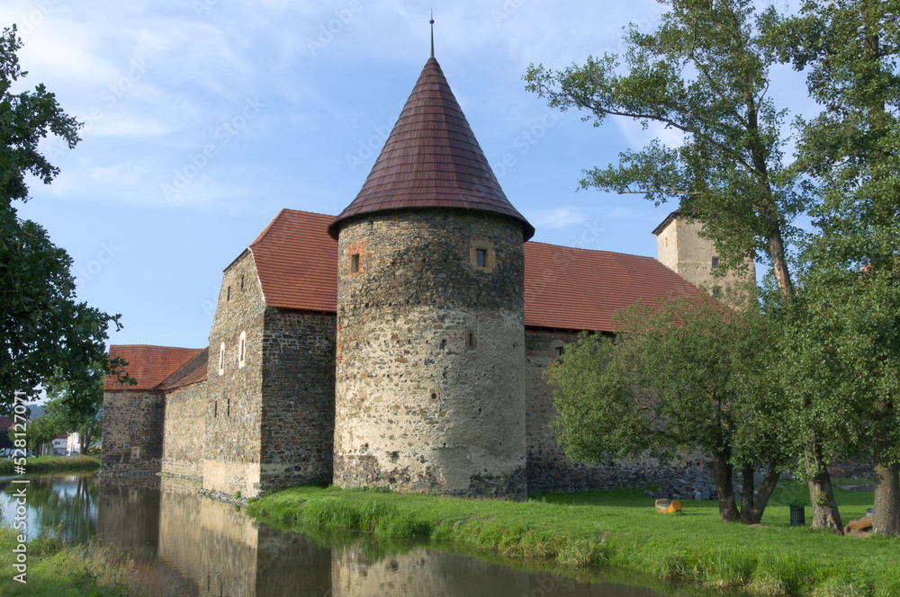 The water castle of Švihov - gothic granary - view from the northeast 