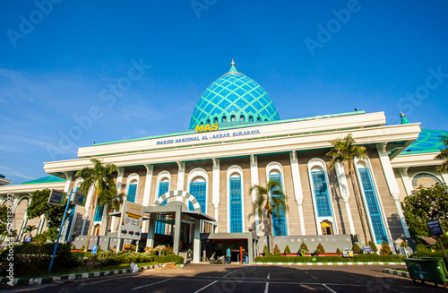 Fotografie Al-Akbar National Mosque Surabaya, the biggest mosque in Surabaya, East Java Province