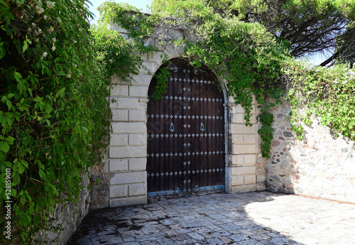 alte villa in cambrils, tarragona, spanien photo