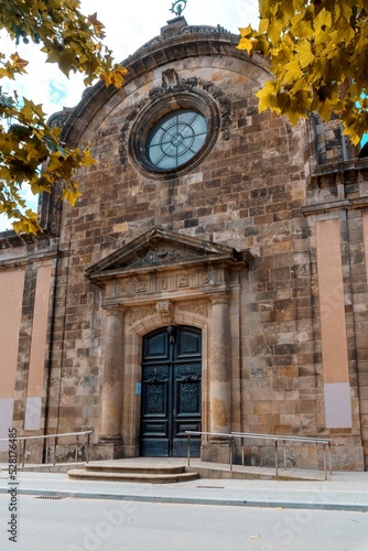 The 18th century parish church of the Citadel was designed by the architect Prosper de Verboom and directed by the engineer Alexandre de Rez. The temple has a neoclassical Frenchified style.