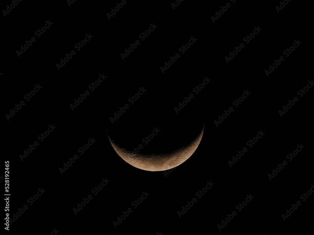 Crescent moon in the southern hemisphere in end August 2022 Crescent moon in the southern hemisphere in end August 2022