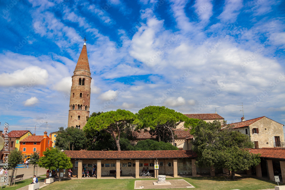 Obraz premium Duomo di Santo Stefano Protomartire in Caorle, Italien