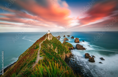 Nugget Point lighthouse photo