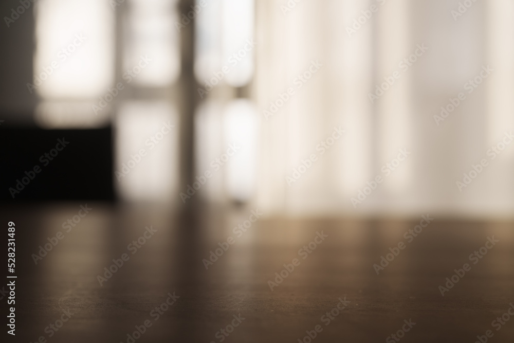 Obraz premium Wood table indoor background of with blurred backdrop
