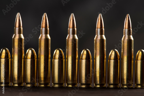 Fotografia Cartridges for rifles and pistols