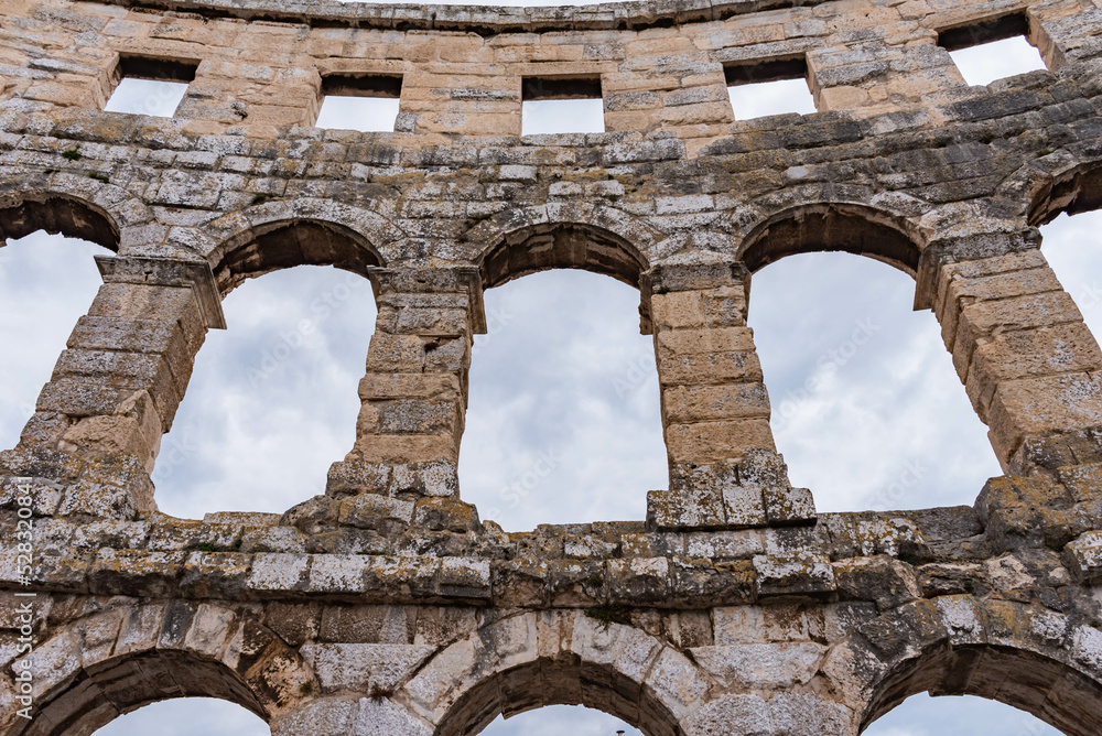 Amphitheater in Pula, Detail