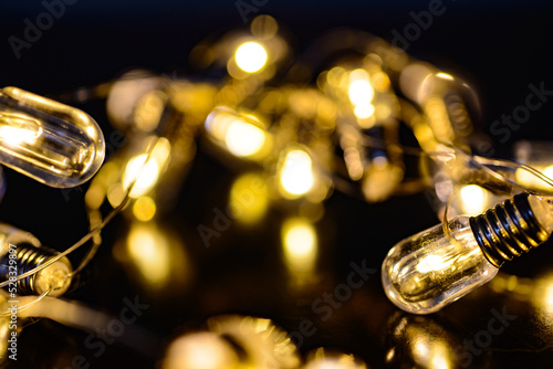 light bulb flickering light swallow depht of field photo