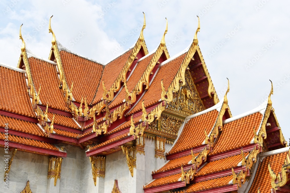 Thai art rooftop of Wat Benchamabophit Dusitwanaram, Also known as the marble temple, it is one of Bangkok's best-known temples and a major tourist attraction. Thai art rooftop of Wat Benchamabophit Dusitwanaram, Also known as the marble temple, it is one of Bangkok's best-known temples and a major tourist attraction.