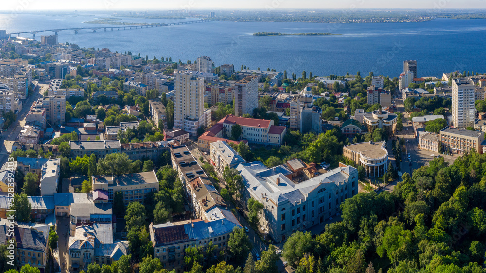 Obraz premium Panoramic aerial view of Saratov and Volga river on sunny summer day. Saratov Oblast, Russia.