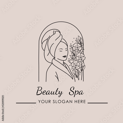 	
Beauty nature body spa logo design. Vector illustration of beauty woman body with floral design. Modern vintage icon design template with line art style.