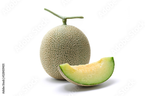 白背景で撮影された贈呈用のカットされたアールスメロン