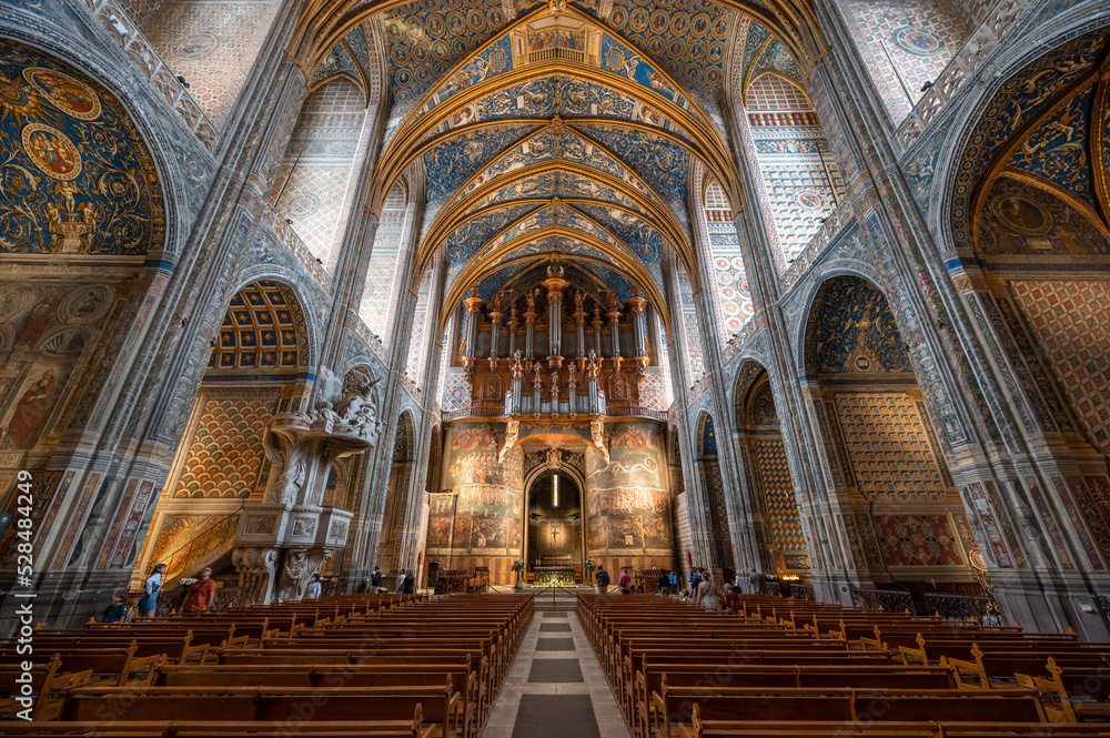 Fototapeta premium Vue de l'intérieur de la cathédrale d'Albi, Tarn, Occitanie, France