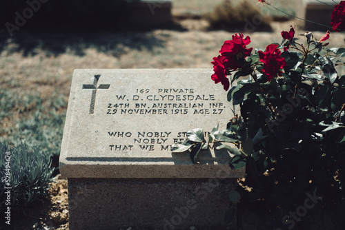 Fotografie Anzac soldier's tombstone in lone pine cemetery