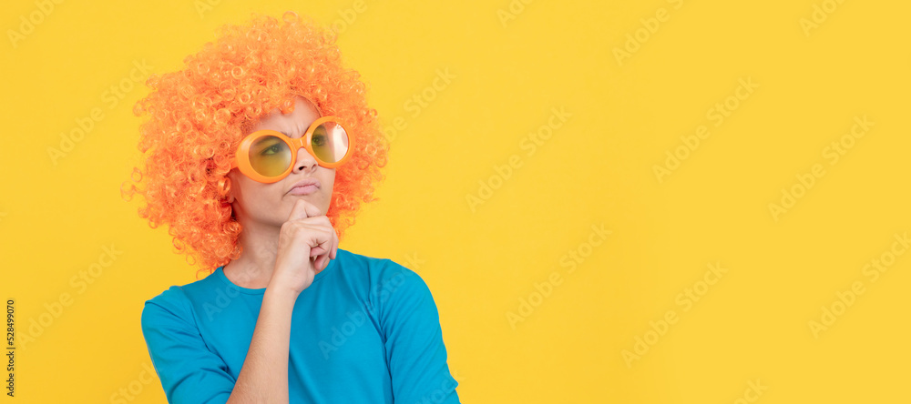let me think. happy childhood. going crazy. fancy party look. kid in curly clown wig. Funny teenager child in wig, party poster. Banner header, copy space. let me think. happy childhood. going crazy. fancy party look. kid in curly clown wig. Funny teenager child in wig, party poster. Banner header, copy space.