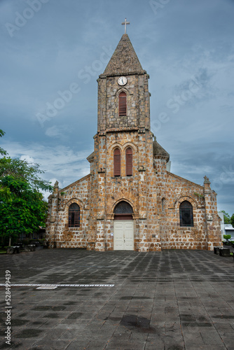Fototapeta Naklejka Na Ścianę i Meble -  Old stone church in Puntarenas Costa Rica