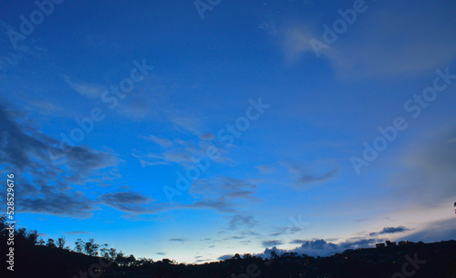 Blue sunset in Los Teques


Resultados de traducción
Blue sunset in Los Teques photo
