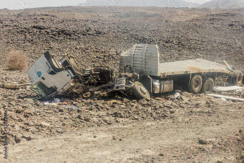 Obraz na plátně Destroyed truck in Afar region, Ethiopia